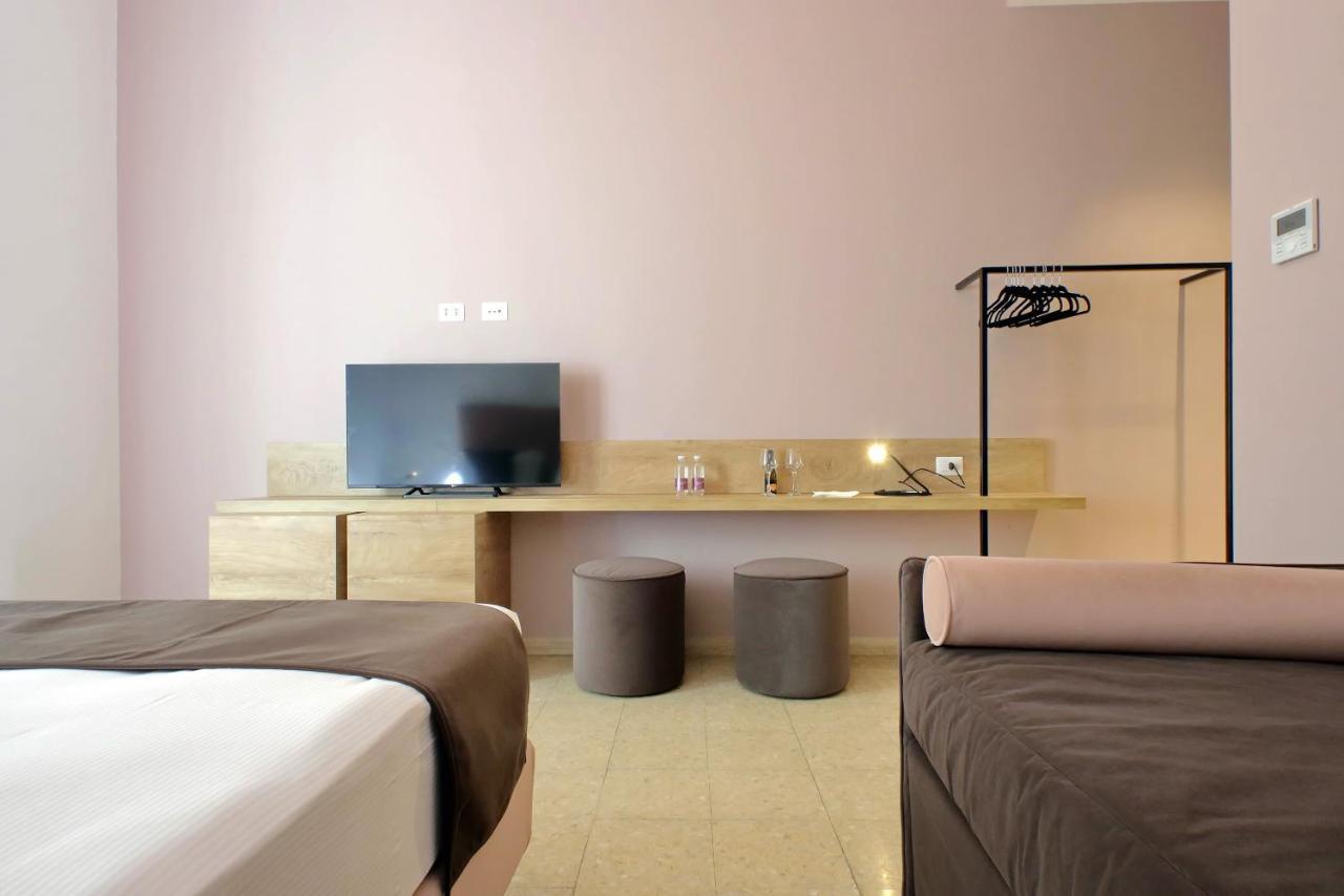 Youroom Quattro Fontane - Rooms โรม ภายนอก รูปภาพ