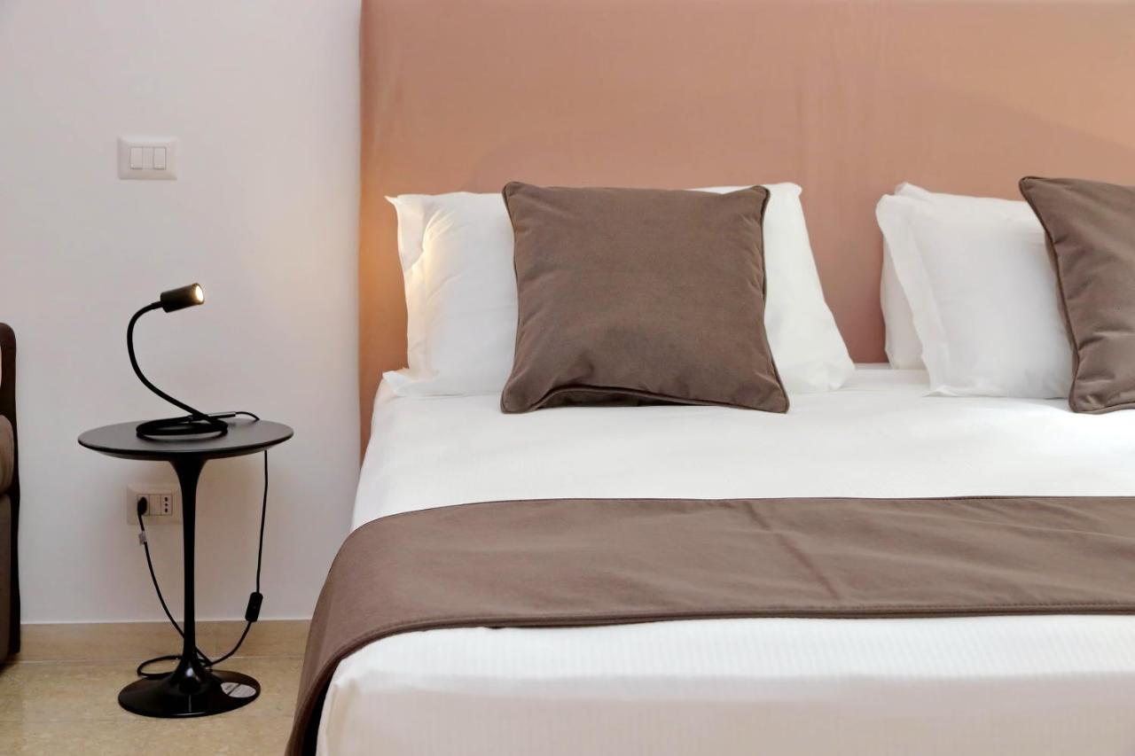 Youroom Quattro Fontane - Rooms โรม ภายนอก รูปภาพ